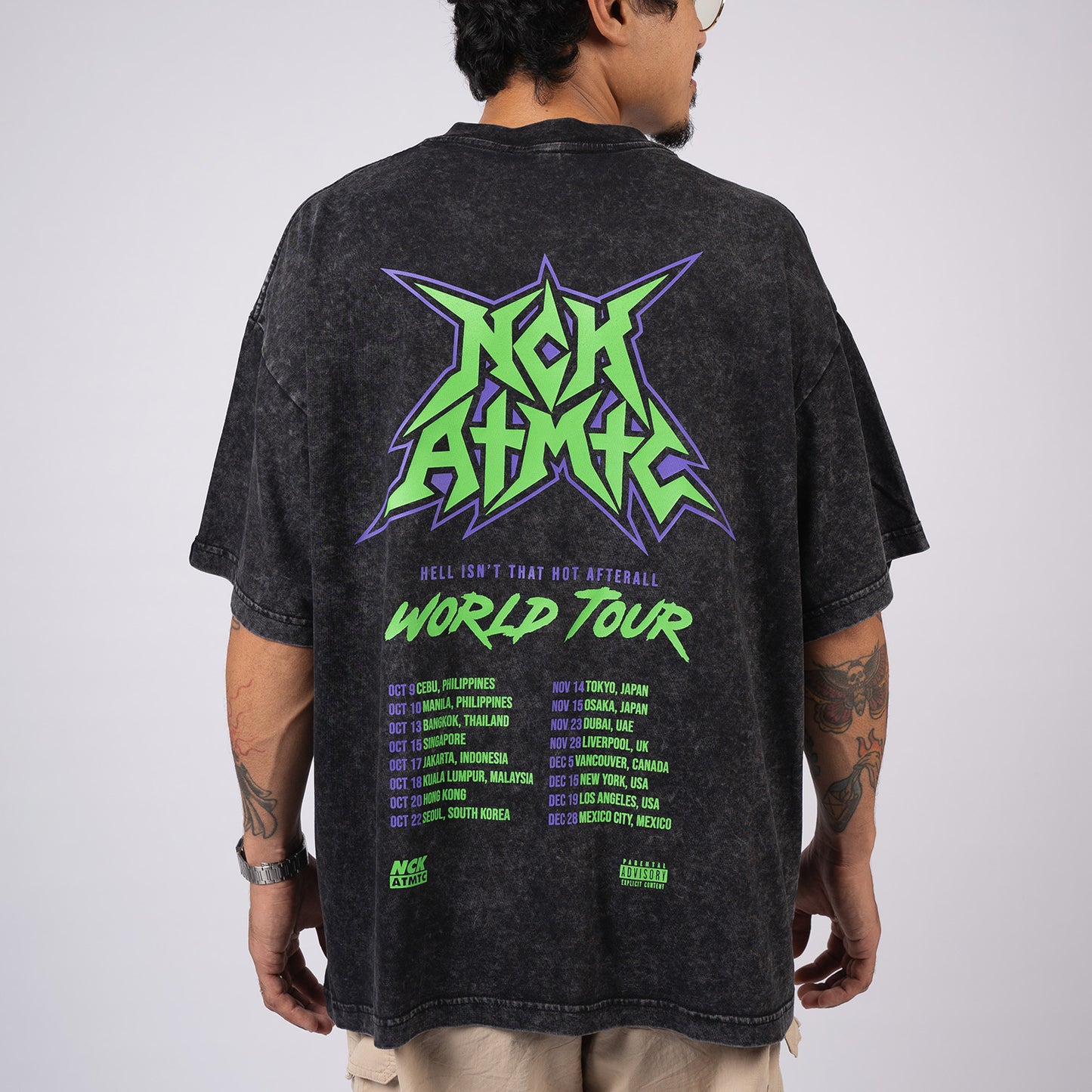 World Tour Oversized Fit Tee - Acid Black